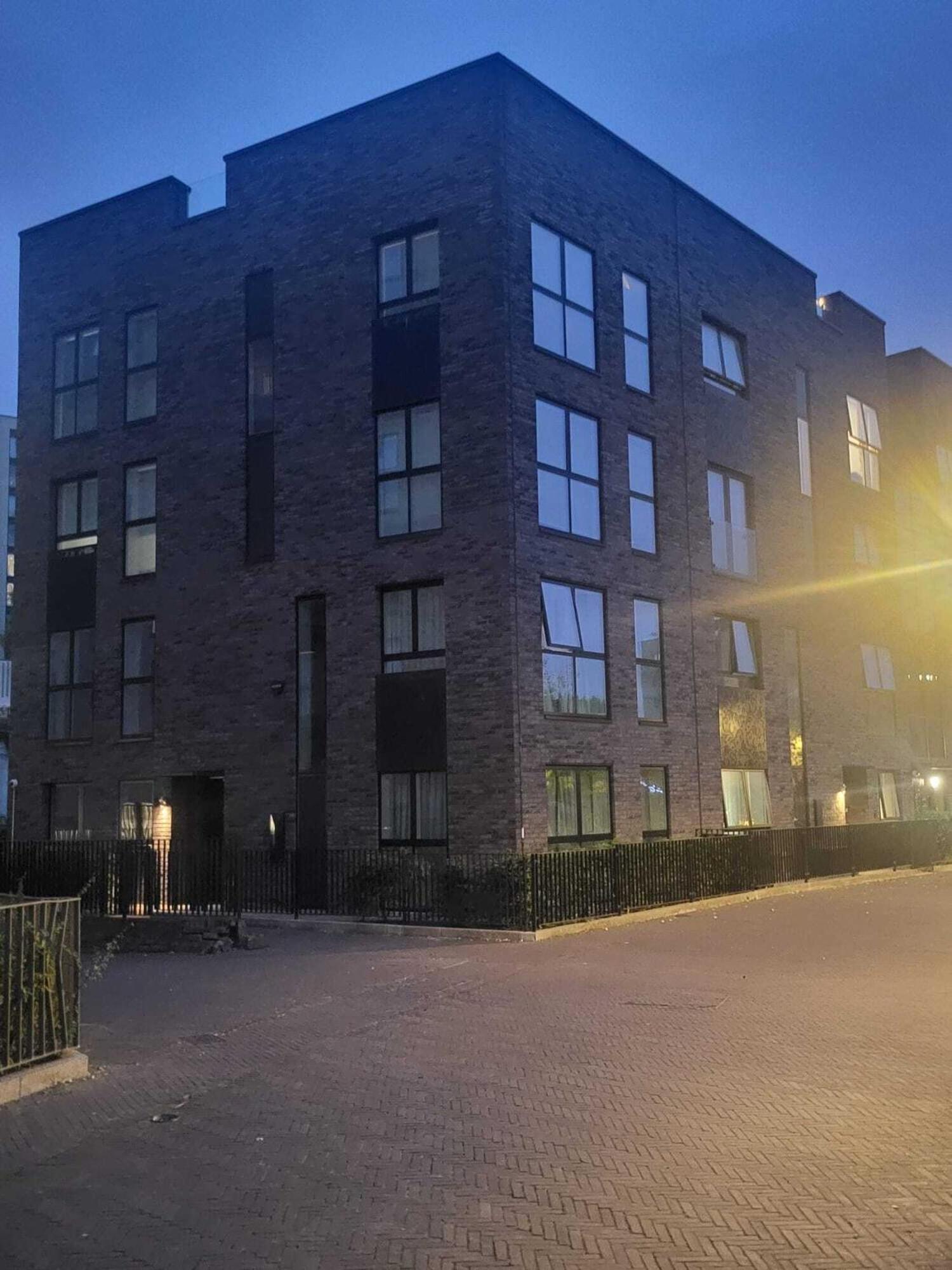 Kayz Lodge- Luxury Ensuite-Private & Shared Accommodation In A New House At The Olympic Village Overlooking Stratford Westfield And Tube Station Londres Exterior foto